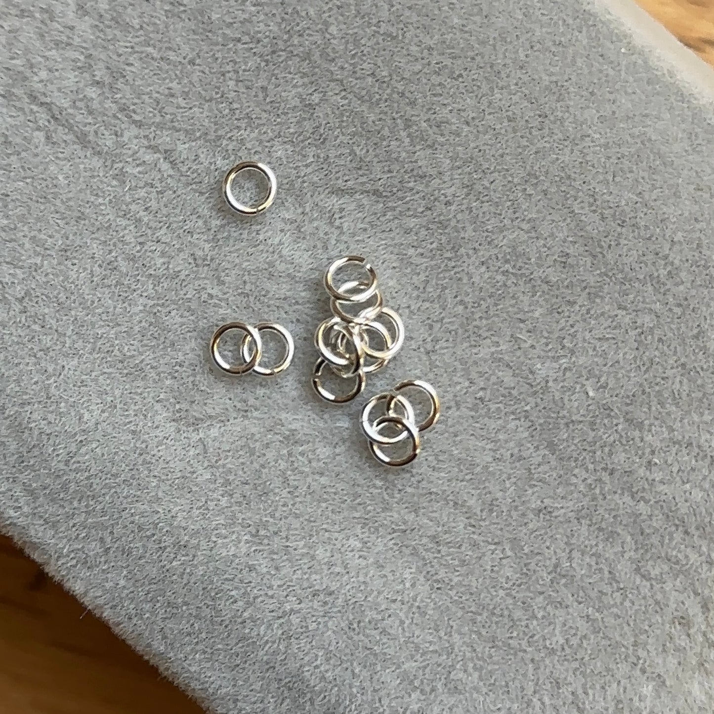 Sterling Silver 2.5mm 24 Gauge Jump Rings x10